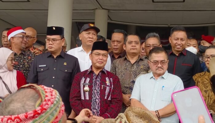 Panglima Asap Tantang Presiden Cek Langsung Titik Api, Ria Norsan Tegaskan Perda Tak Bisa Dicabut