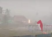 Tiang Bendera Tumbang Diterjang Badai, Paskibra Menyuke Tetap Bertugas