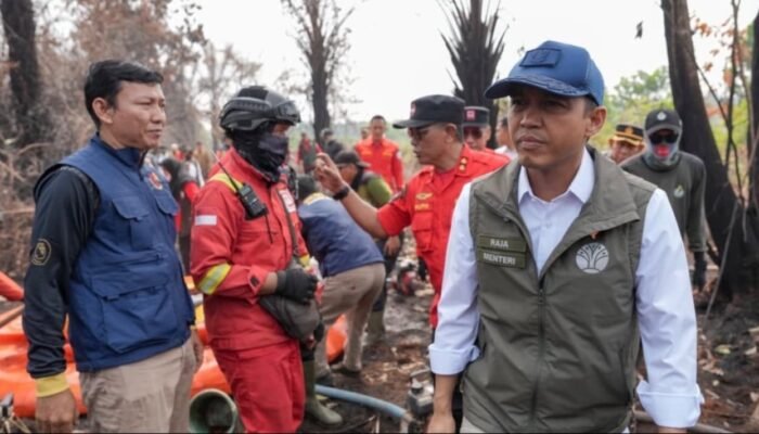 Lima Perusahaan di Kalbar Kena Sanksi, Ribuan Hektare Konsesi Terbakar: Raja Juli Buka Jalan ke Pidana